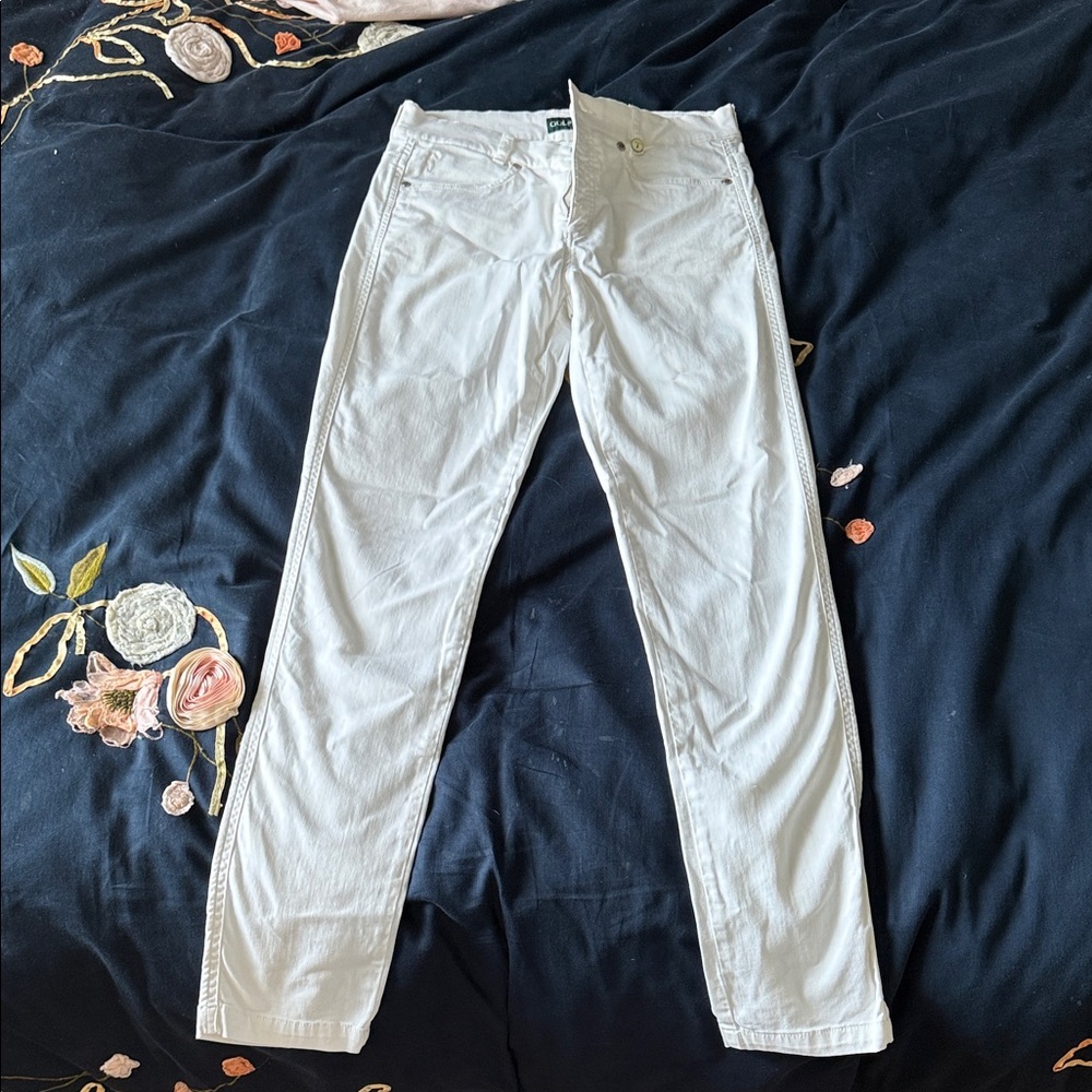 GOLFINO White Golf Pants with Branded Hardware